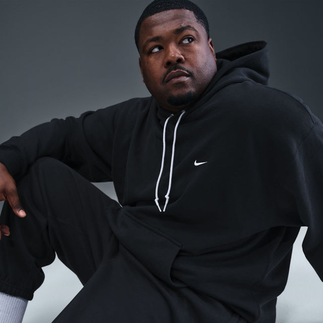 M Nike Solo Swoosh HV1088-010