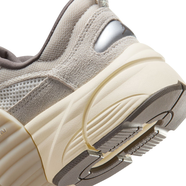 M Jordan Trunner IB3722-101