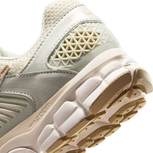 W Nike Zoom Vomero 5 IB8929-003