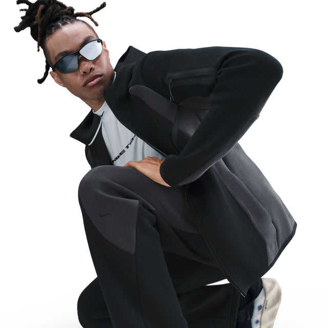 M Nike Tech IF1323-010