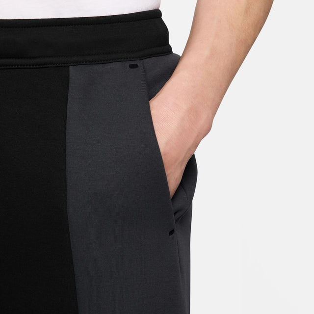 M Nike Tech IF1323-010