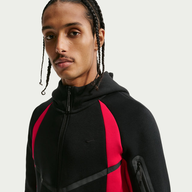 M Nike Tech IF1325-011