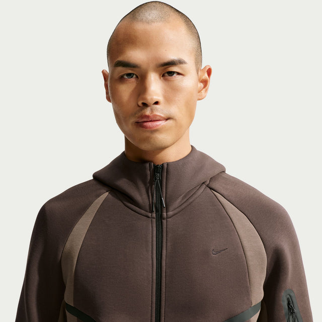 M Nike Tech IF1325-237