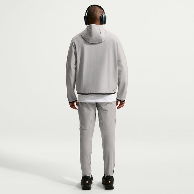 M Nike Tech IF1345-009