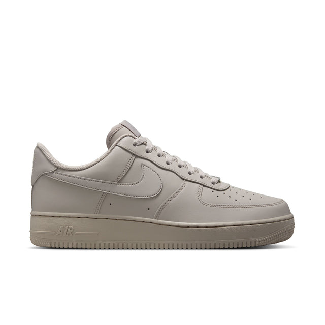 M Nike Air Force 1 '07 IH1698-001