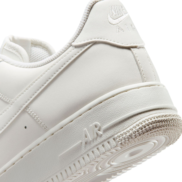 M Nike Air Force 1 '07 IH1698-100