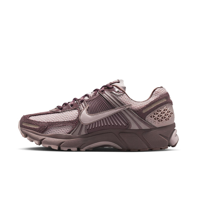 W Nike Zoom Vomero 5 II6236-500