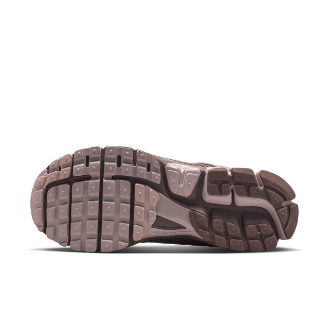 W Nike Zoom Vomero 5 II6236-500