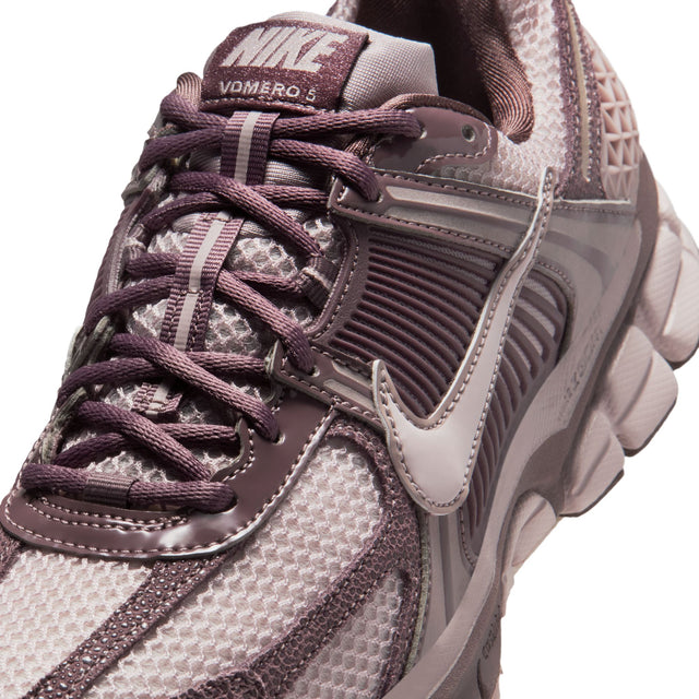 W Nike Zoom Vomero 5 II6236-500