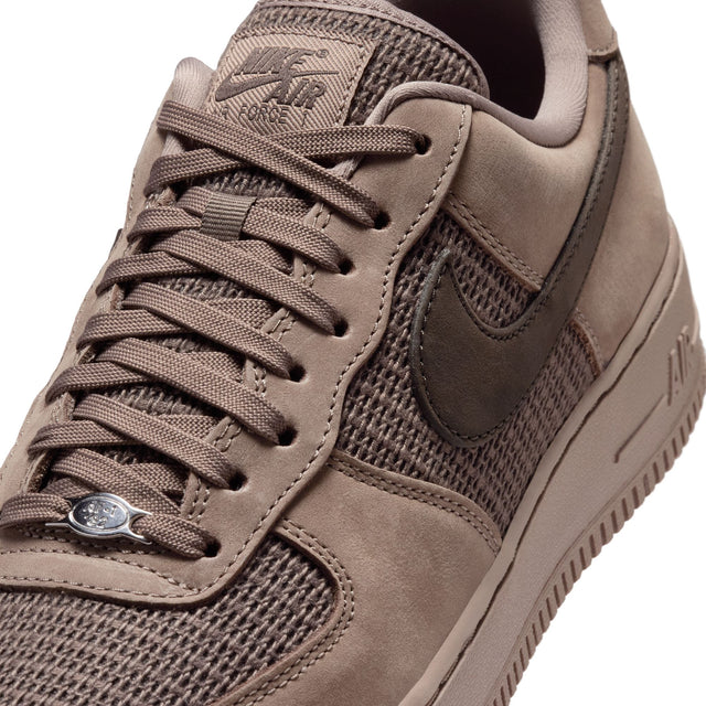 M Nike Air Force 1 '07 LV8 II9807-200