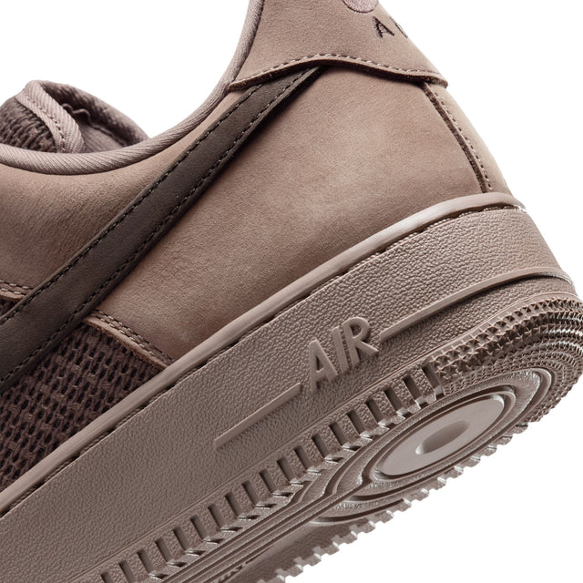 M Nike Air Force 1 '07 LV8 II9807-200