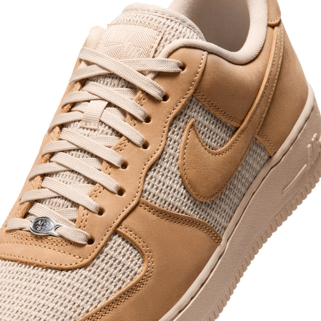 M Nike Air Force 1 '07 LV8 II9807-700