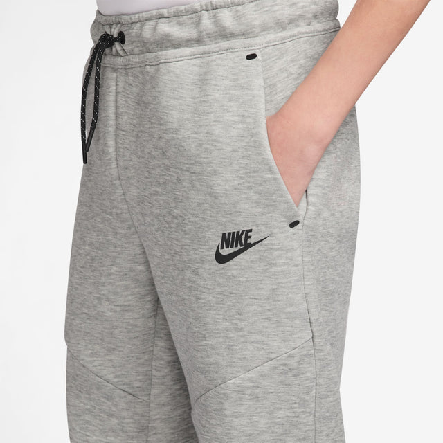 Y Nike Sportswear Tech Fleece IM0494-063