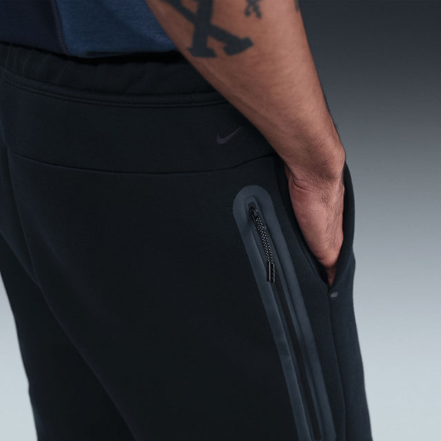 M Nike Tech IM0693-010
