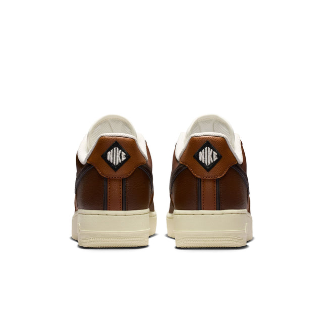 M Nike Air Force 1 '07 LV8 IM5752-200
