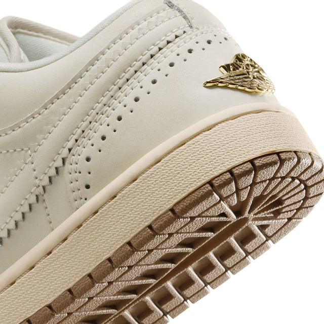 W Air Jordan 1 Low SE IO0759-100