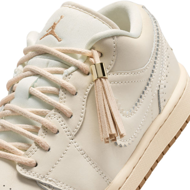 W Air Jordan 1 Low SE IO0759-100