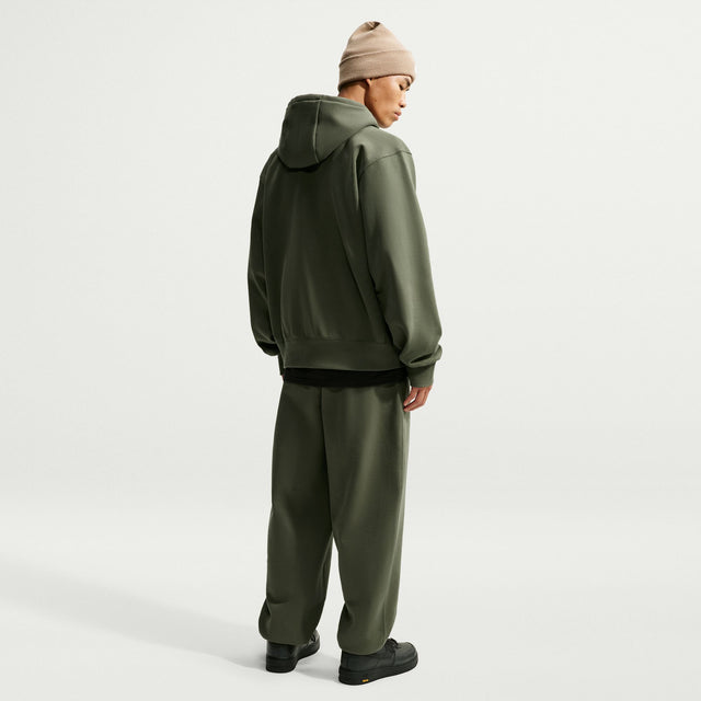 M Nike x Nike IO8747-325
