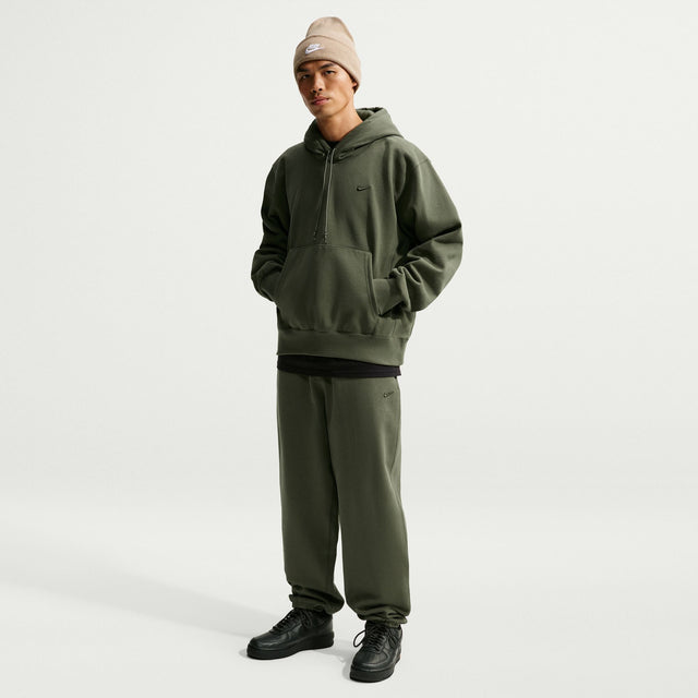 M Nike x Nike IO8747-325