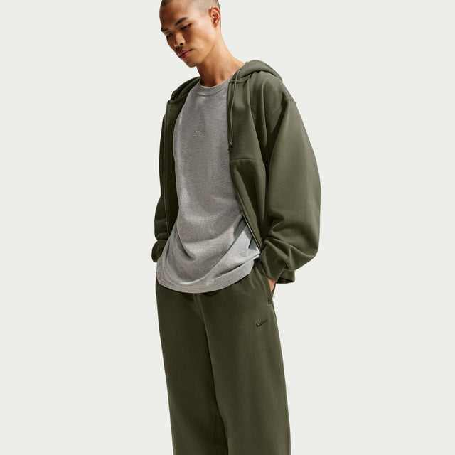 M Nike x Nike IO8760-325