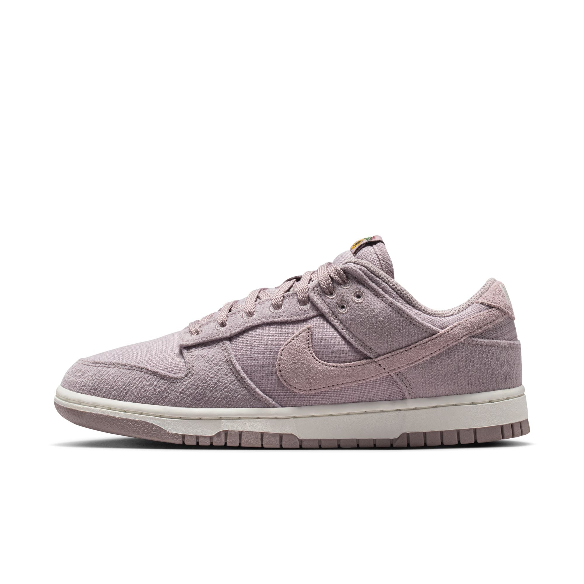 W Nike Dunk Low IQ0386-226 – BB Branded
