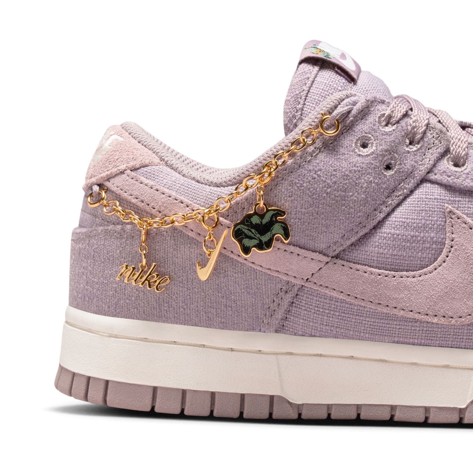 W Nike Dunk Low IQ0386-226 – BB Branded