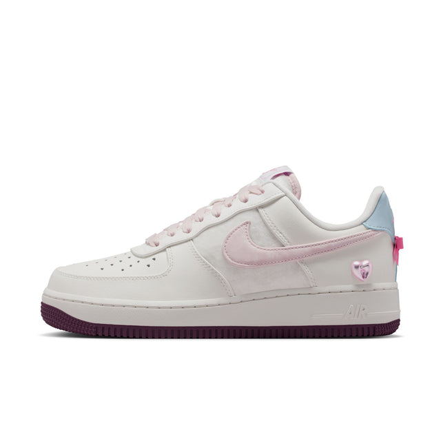W Nike Air Force 1 '07 IQ4937-161