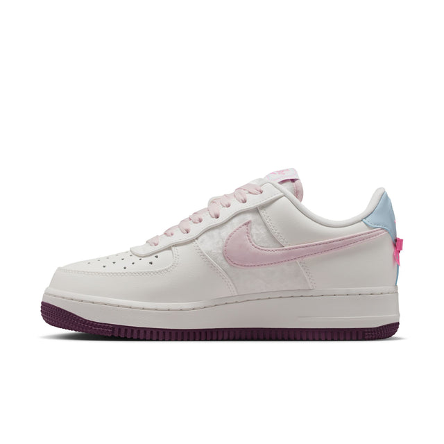 W Nike Air Force 1 '07 IQ4937-161