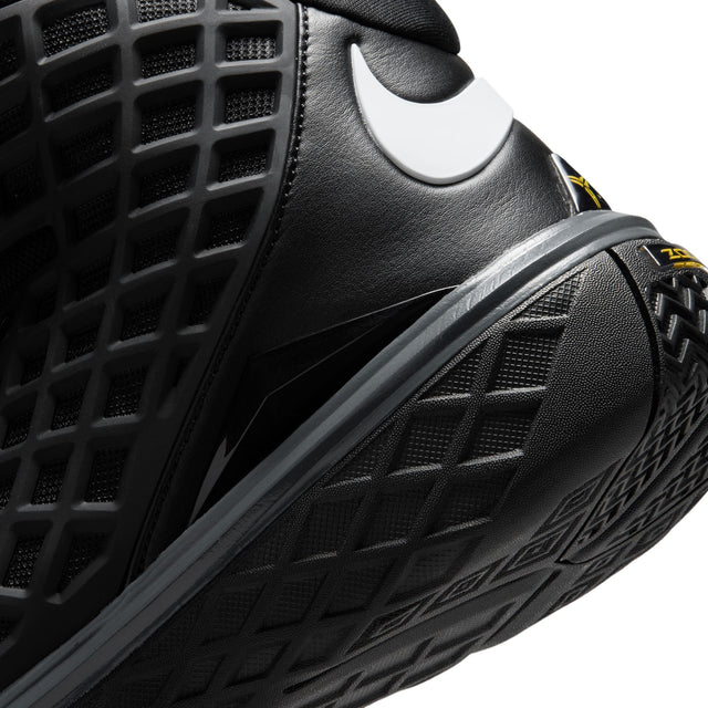 M Kobe III Low Protro IQ5340-001