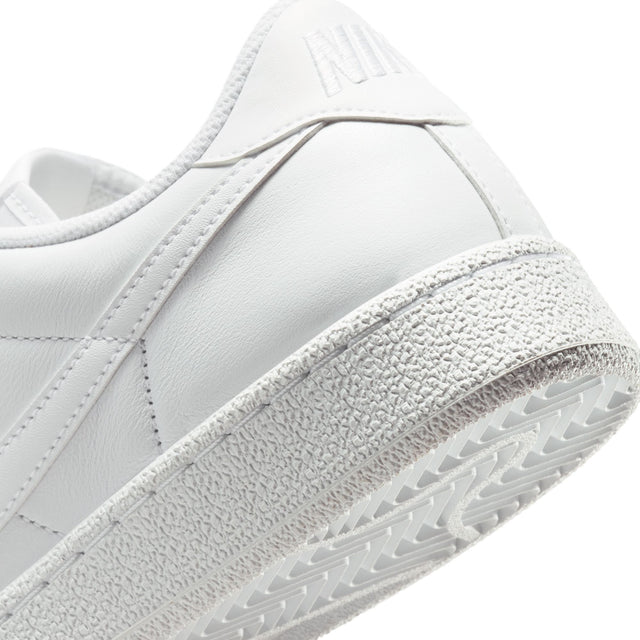 W Nike Tennis Classic IQ7387-107