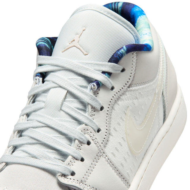 M Air Jordan 1 Low SE IR7337-121