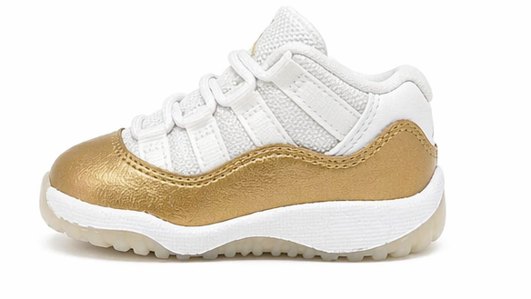 Y Jordan 11 Retro Low 645107-102