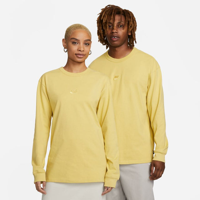 Buy NIKE Nike Sportswear Premium Essentials DO7390-700 Canada Online