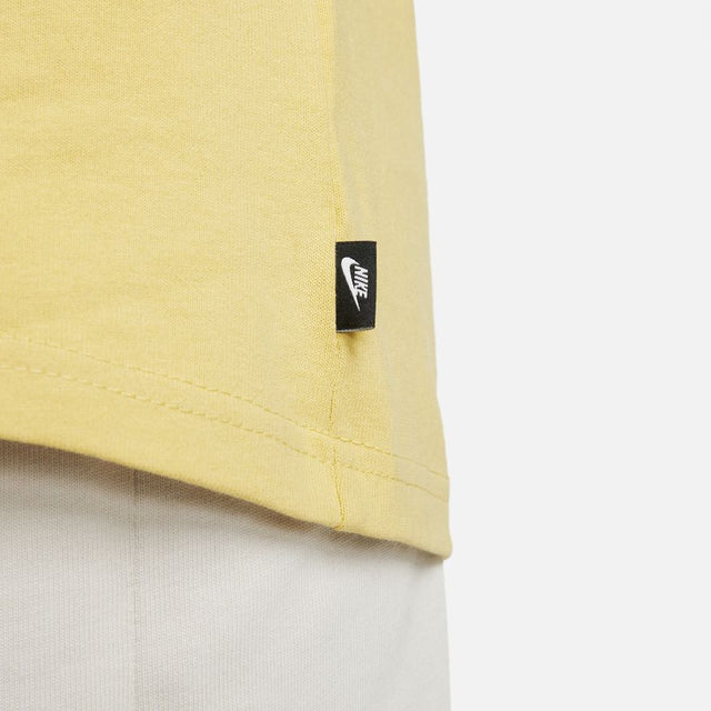 Buy NIKE Nike Sportswear Premium Essentials DO7390-700 Canada Online