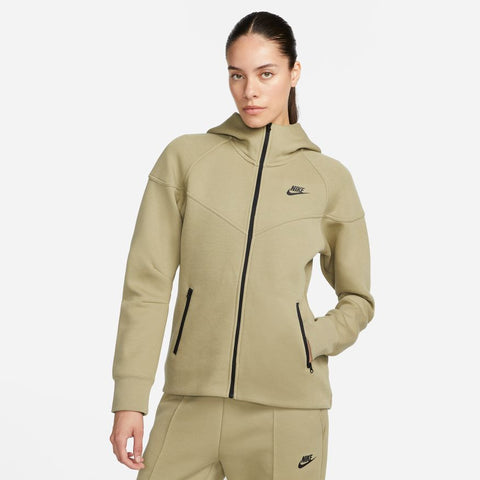 Nike Tech Fleece – BB Branded